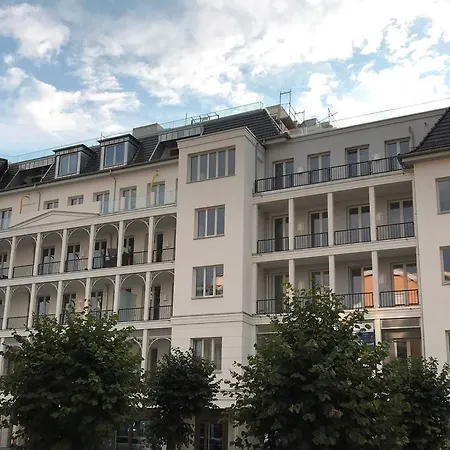 First Ferienwohnung East Cloud Am Hochufer Mit Meerblick Apartamento